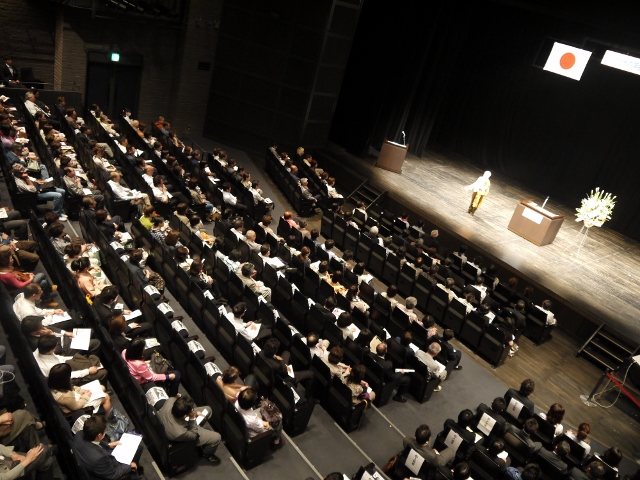 5月度例会 金美齢氏講演会