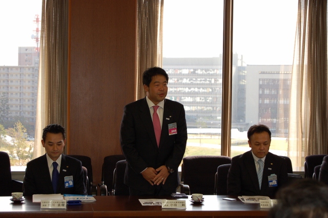 市表敬訪問・記者会見